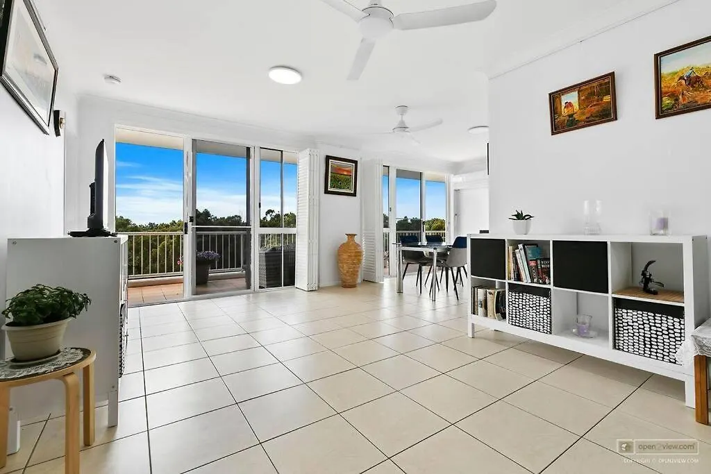 Penthouse On Woorim Apartment